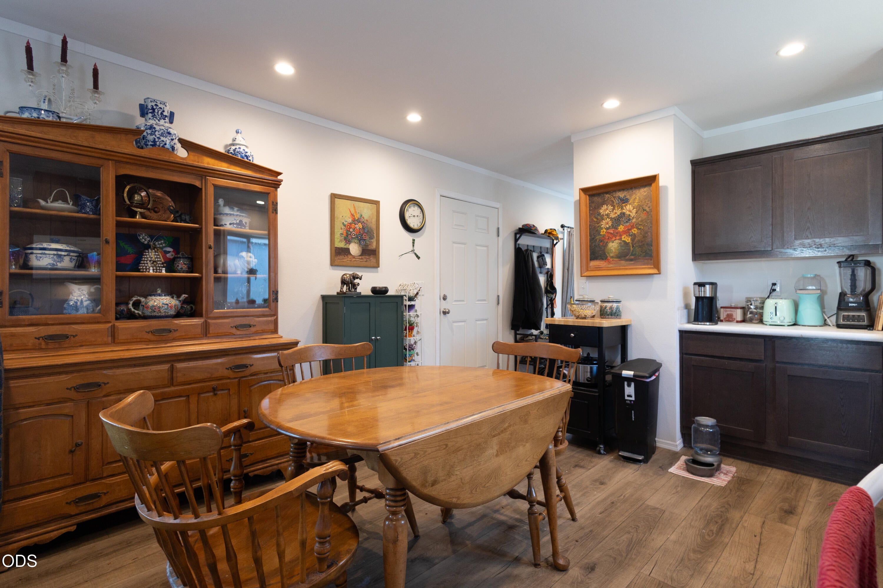 460 Arnos Street, Unit 40 Talent, OR 97540 - Photo 10 of 30 Gallery Image 10