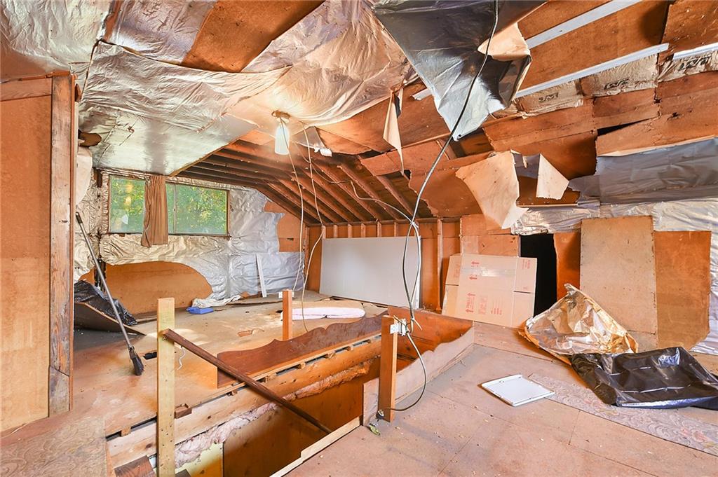 1190 Rte 481 Charleroi, PA 15022 - Photo 21 of 32 a backyard of a house with table and chairs