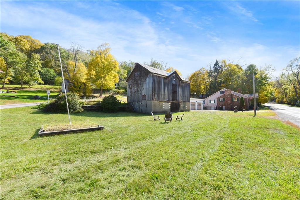 1190 Rte 481 Charleroi, PA 15022 - Photo 25 of 32 a swimming pool with wooden fence