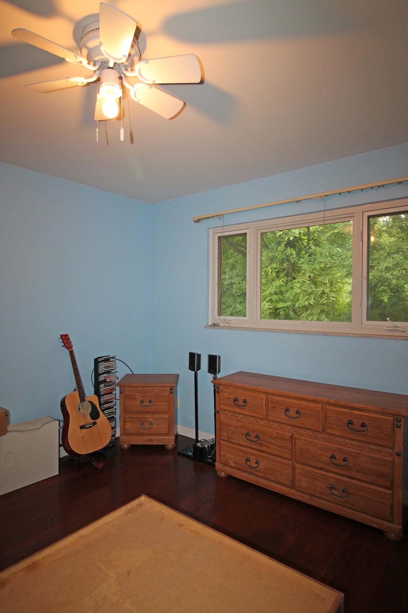 547 Country Club Road Whitehall, OH 43213 - Photo 17 of 32