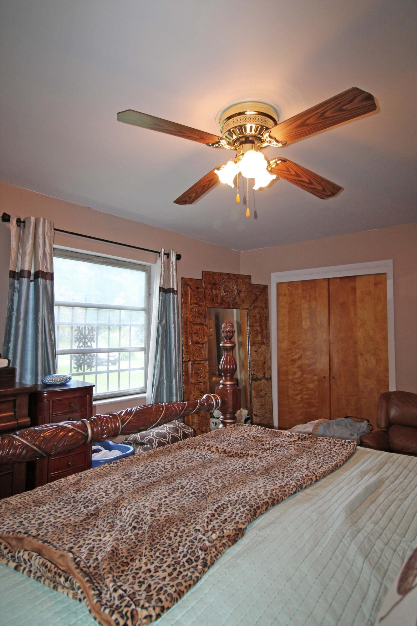 547 Country Club Road Whitehall, OH 43213 - Photo 19 of 32