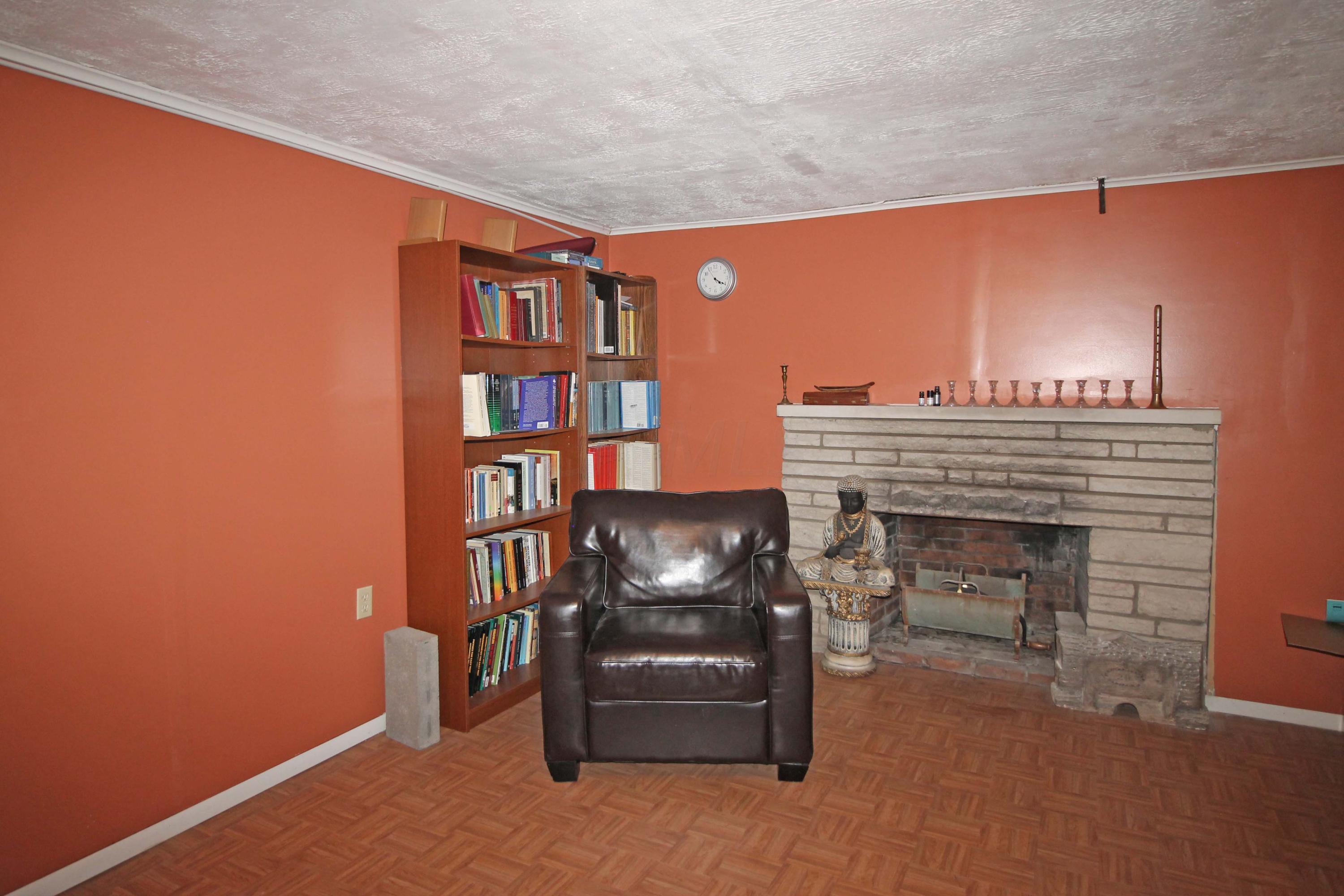 547 Country Club Road Whitehall, OH 43213 - Photo 22 of 32