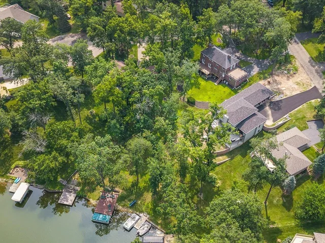 $599,000 | 1927 Baintree Road, Lake Summerset, IL 61019