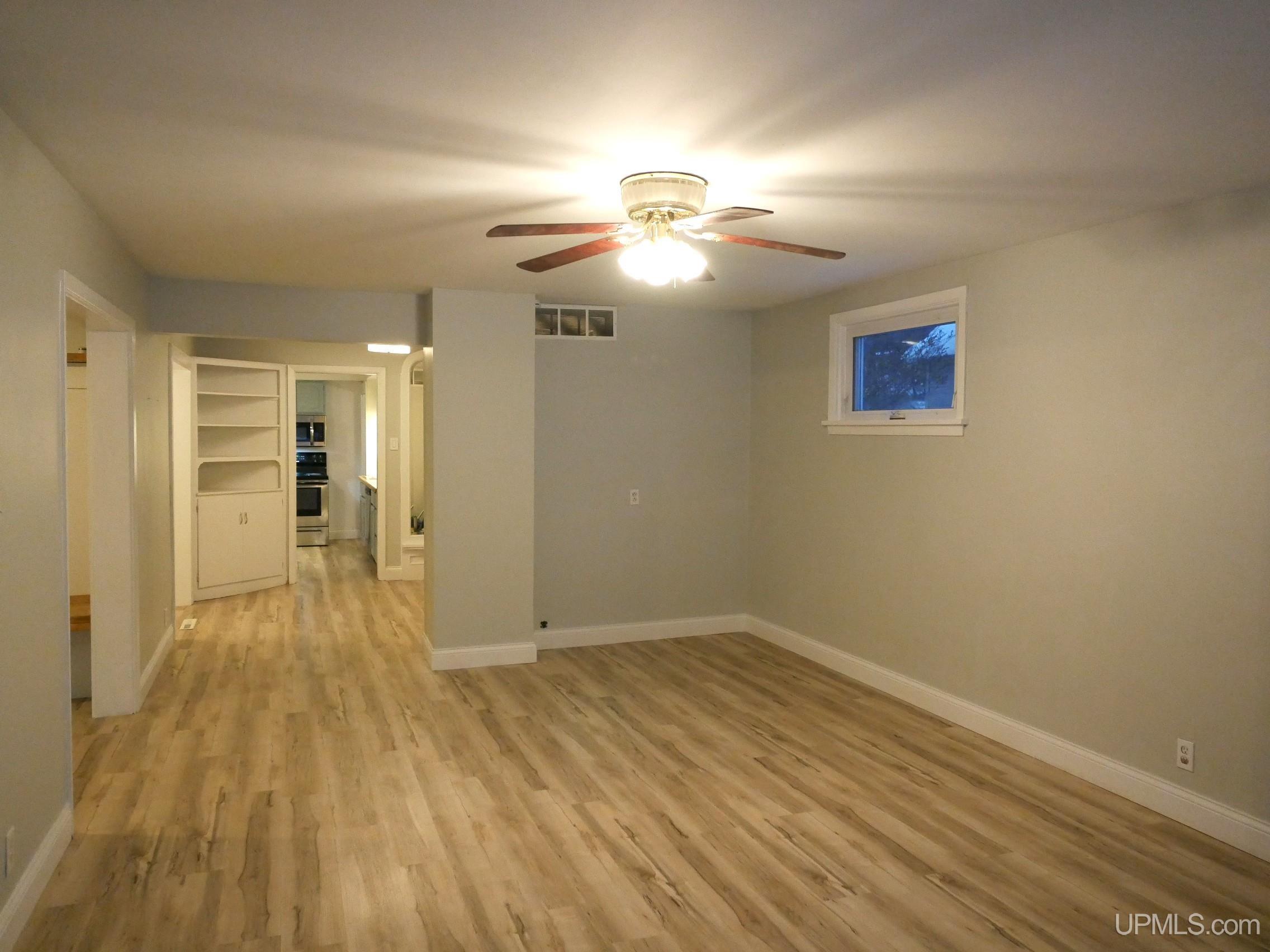 237 Kearsarge Street Calumet, MI 49913 - Photo 16 of 79