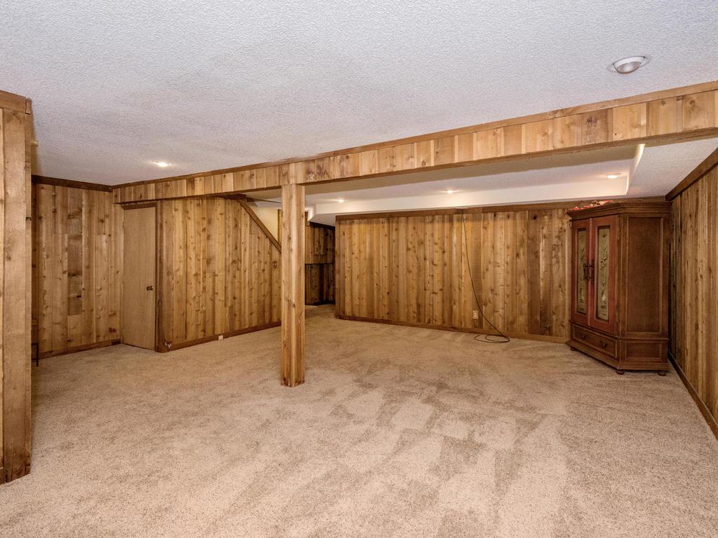 1252 Wagon Wheel Road Hopkins, MN 55343 - Photo 13 of 27