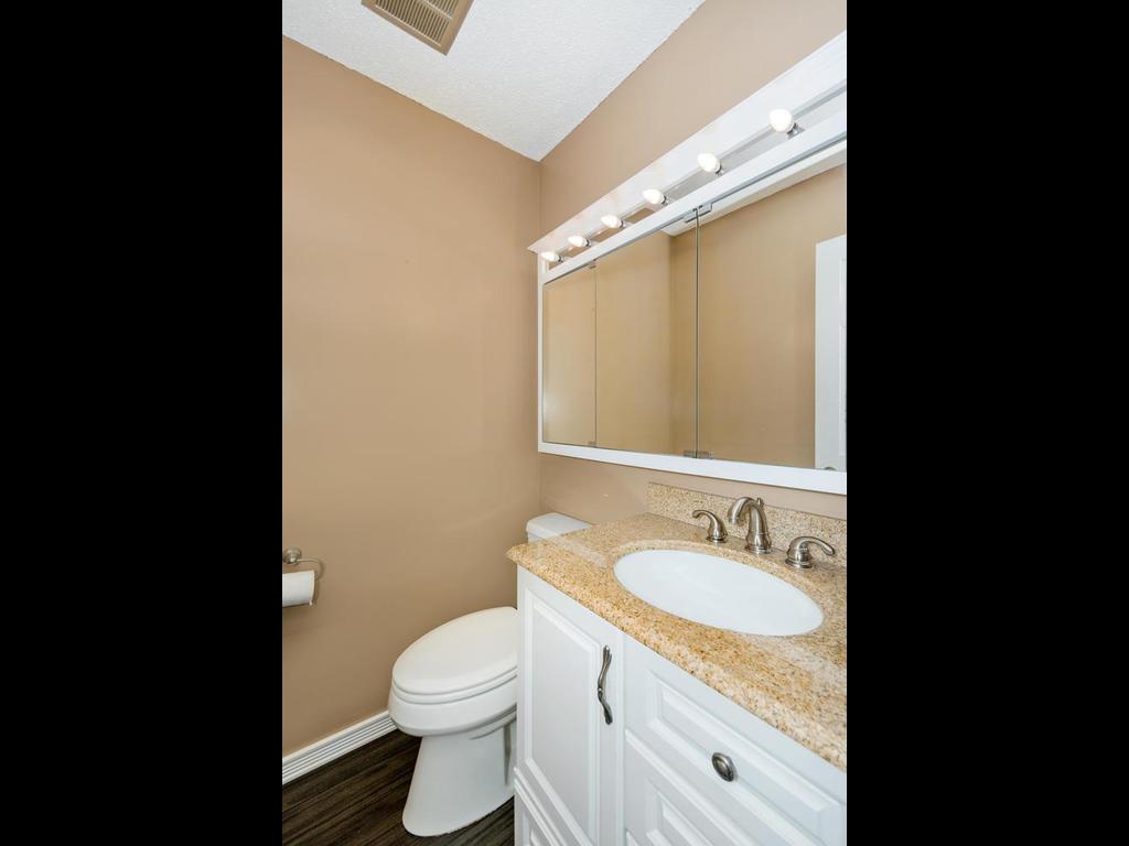 1252 Wagon Wheel Road Hopkins, MN 55343 - Photo 16 of 27