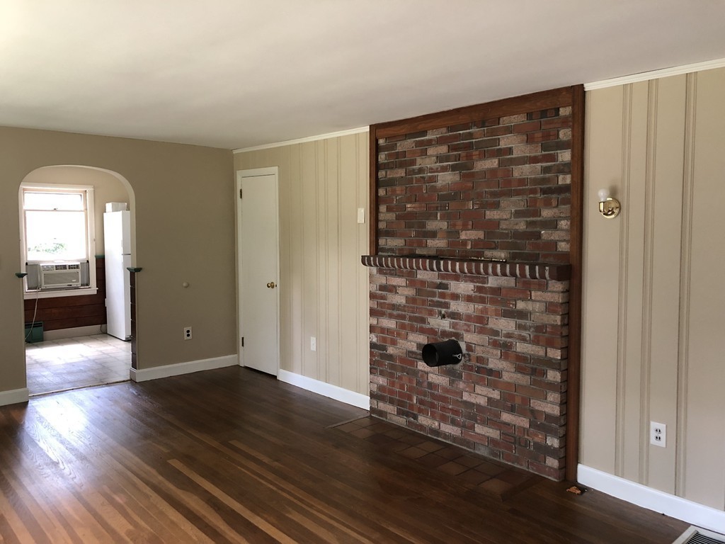589 Richardson Road Ashby, MA 01431 - Photo 3 of 15