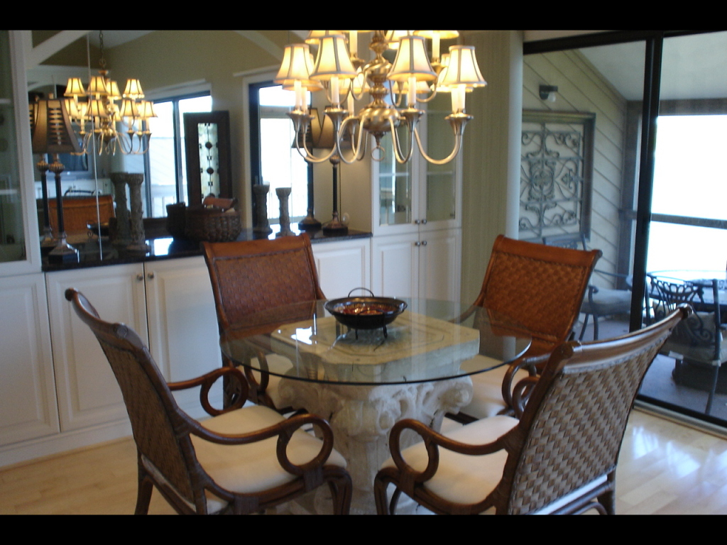 850 Gangplank Road, Unit 316 Moneta, VA 24121 - Photo 1 of 10 Dining Area