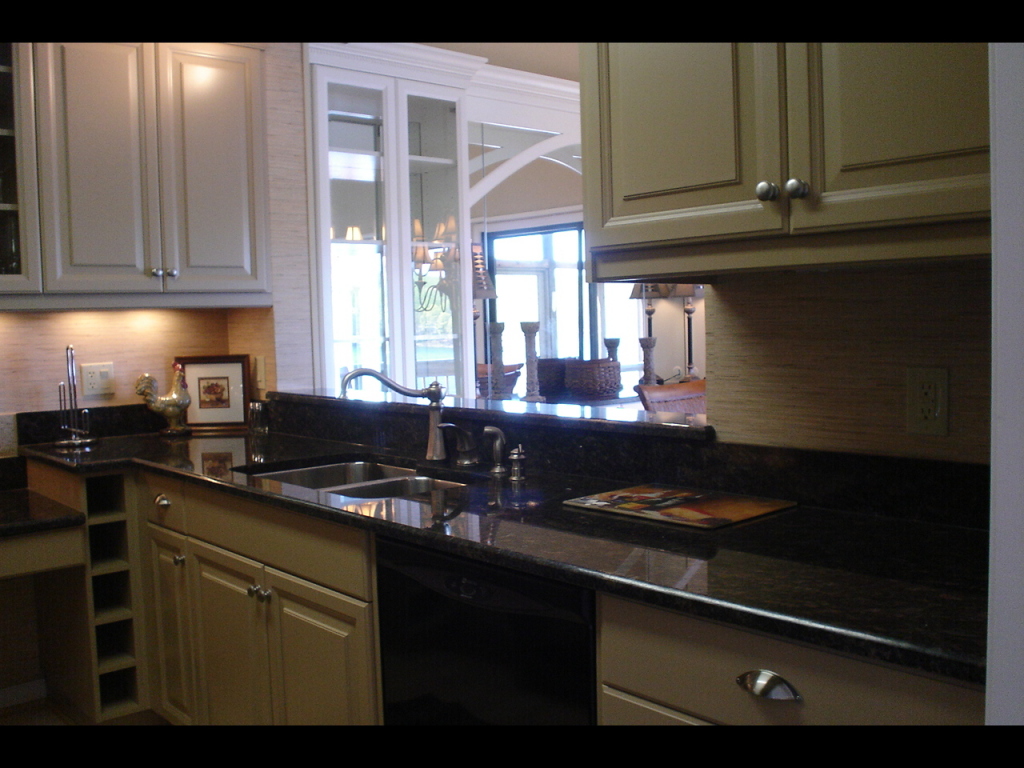 850 Gangplank Road, Unit 316 Moneta, VA 24121 - Photo 4 of 10 Kitchen