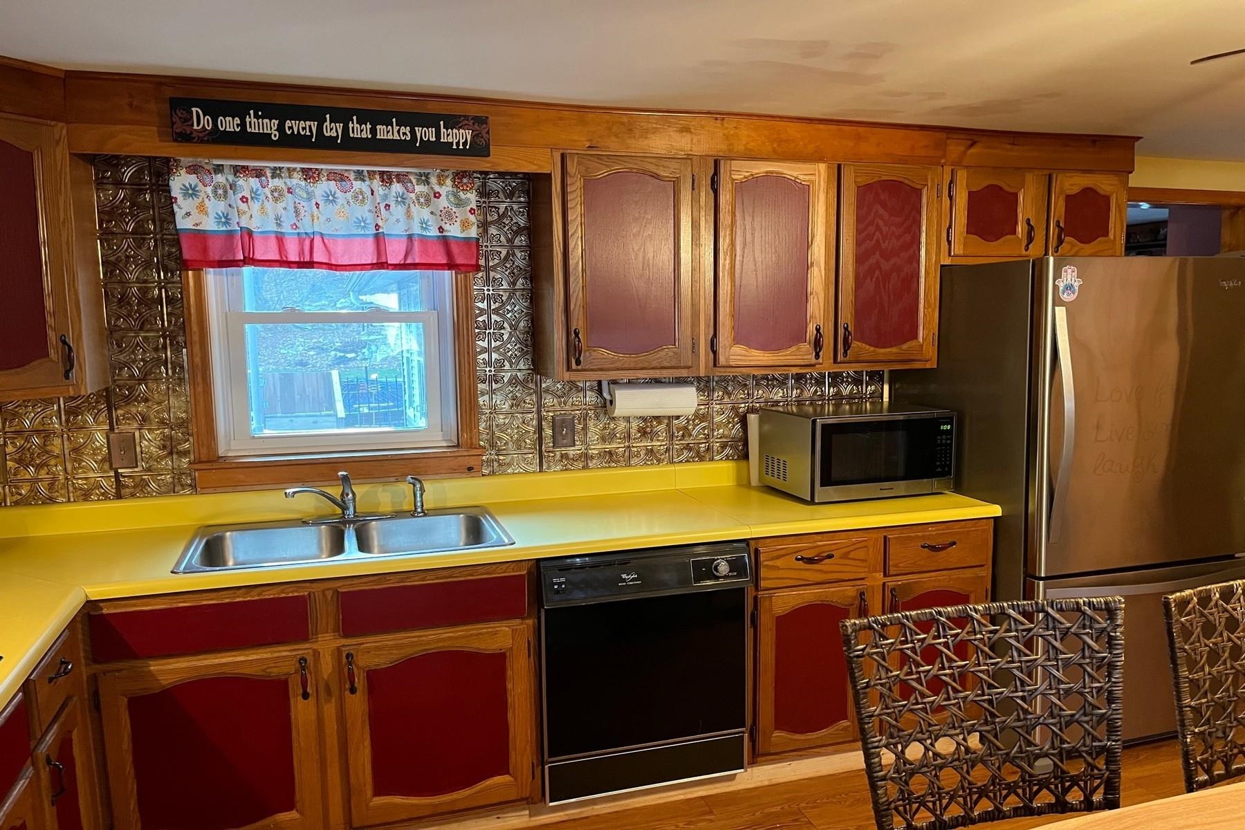 37 Taylor Hill Road Proctor, VT 05765 - Photo 20 of 42