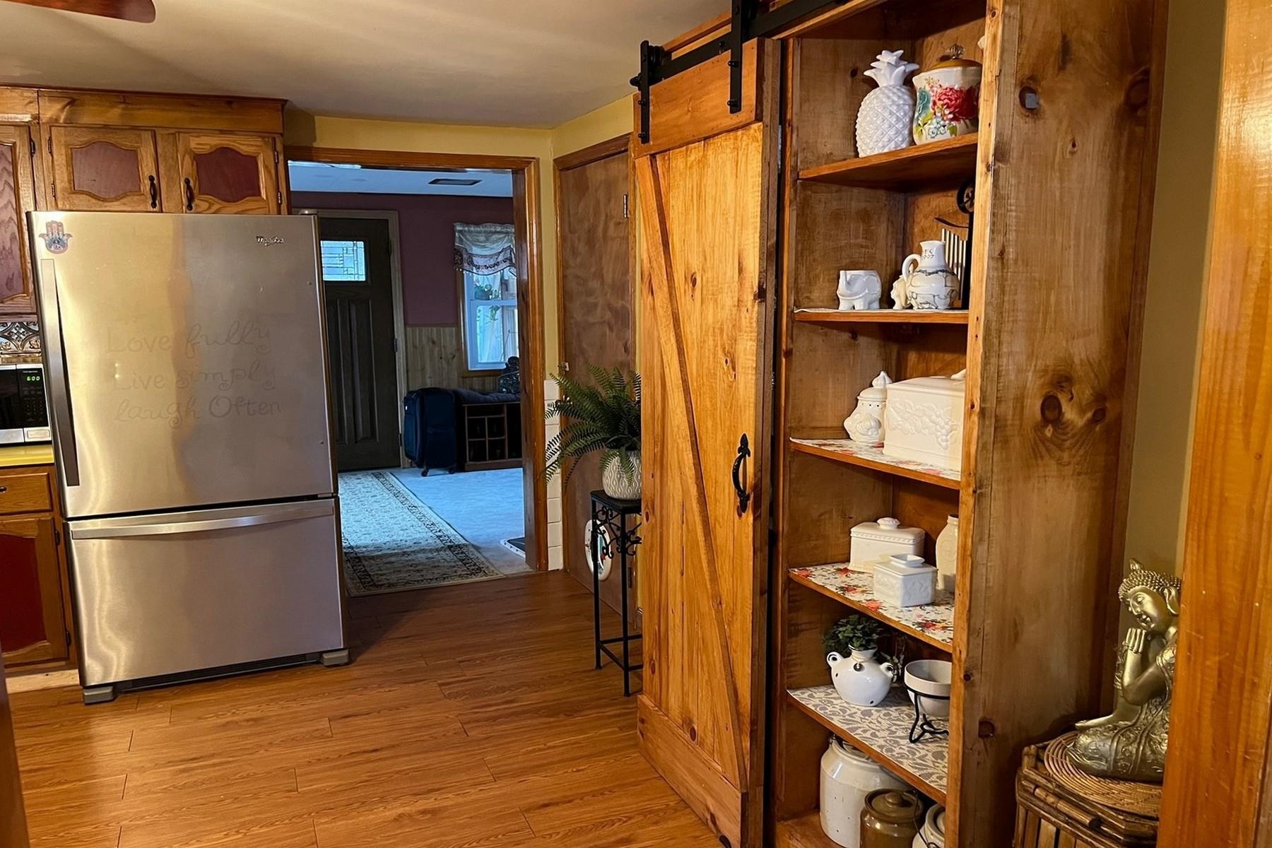 37 Taylor Hill Road Proctor, VT 05765 - Photo 25 of 42