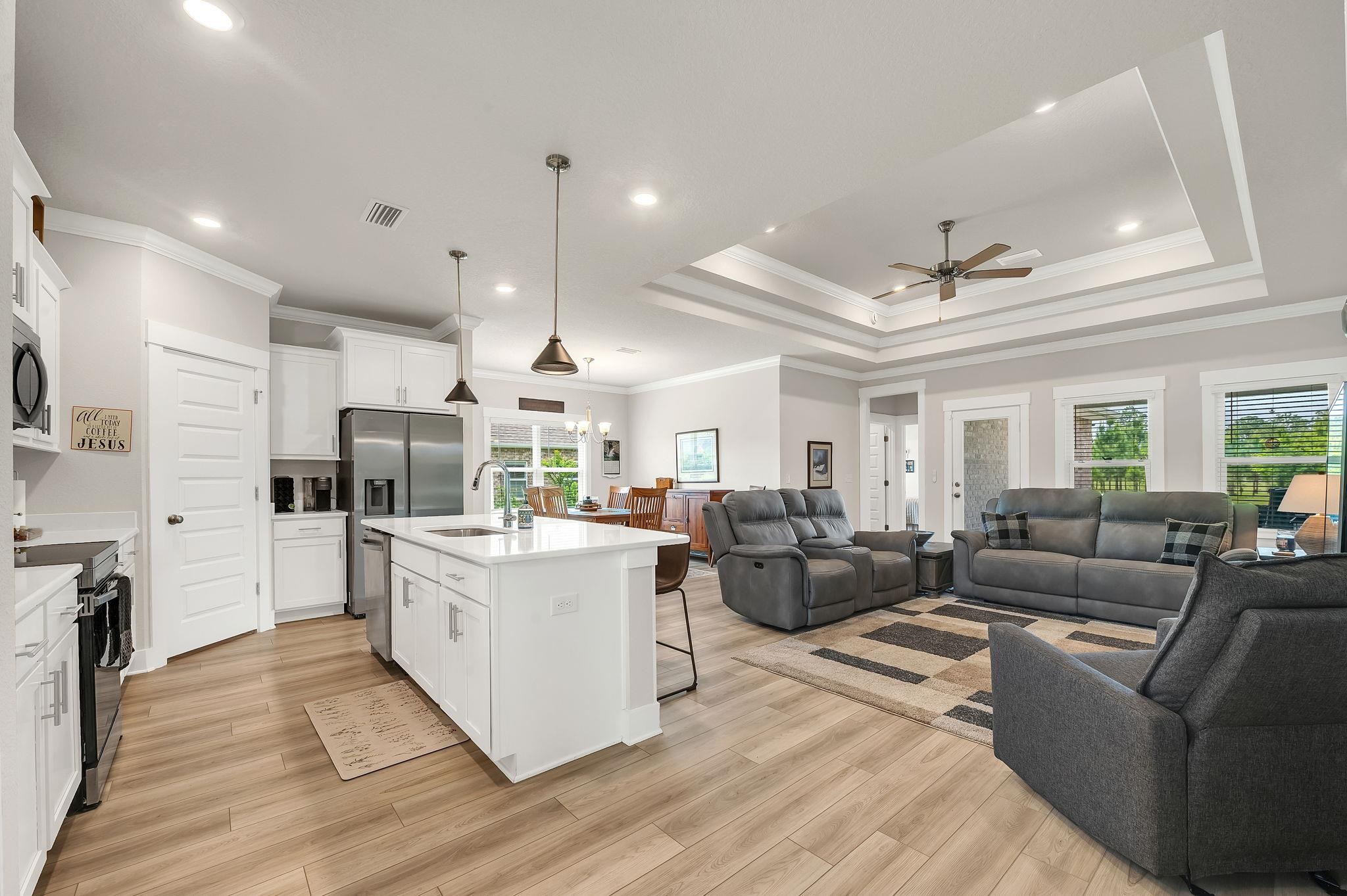 9816 Lakeview Drive Foley, AL 36535 - Photo 26 of 59 Kitchen
