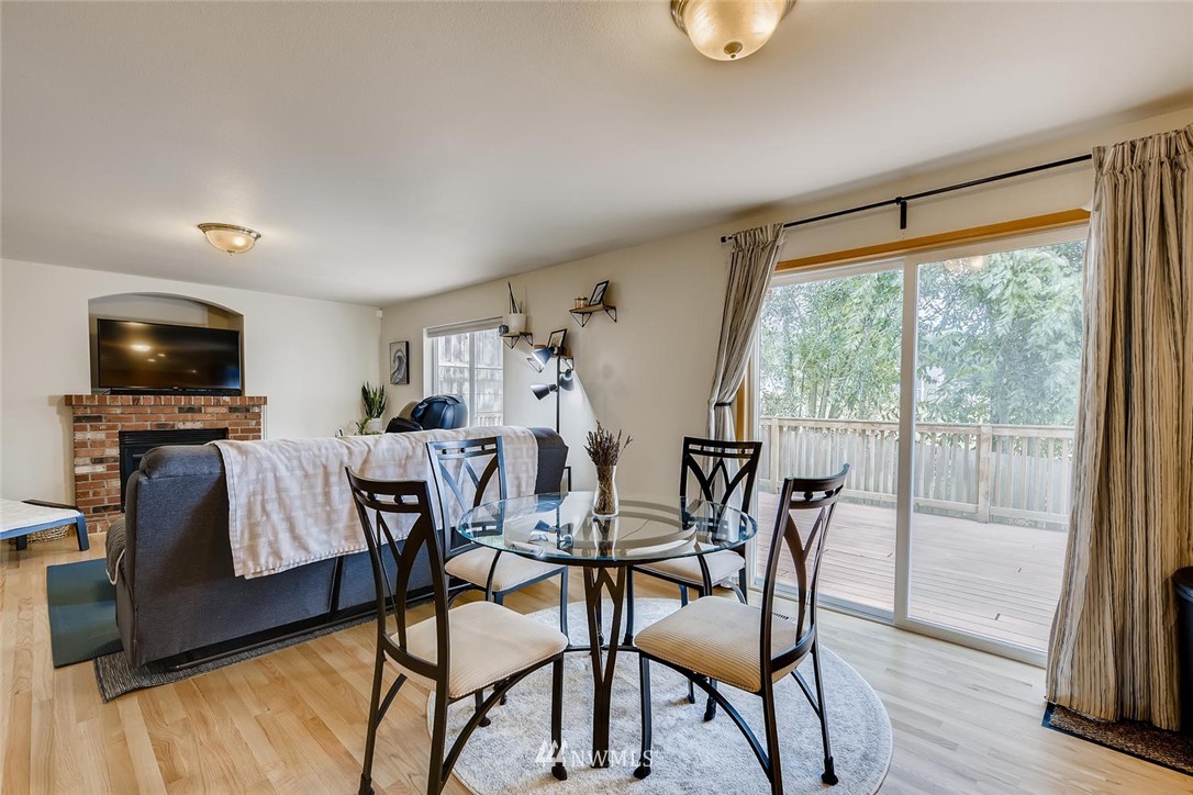 425 South 53rd Place Renton, WA 98055 - Photo 11 of 28 Gallery Image 11
