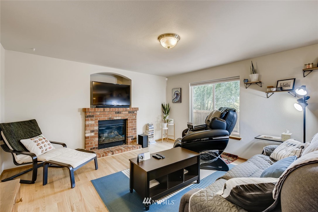 425 South 53rd Place Renton, WA 98055 - Photo 13 of 28 Gallery Image 13