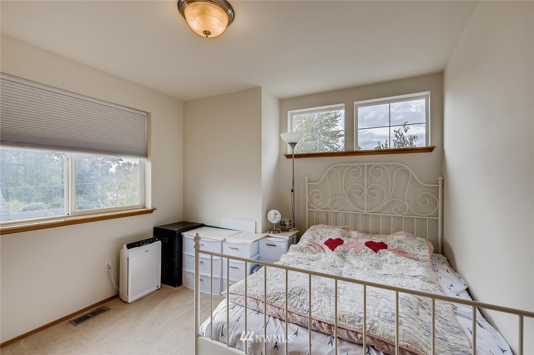 425 South 53rd Place Renton, WA 98055 - Photo 22 of 28 Gallery Image 22