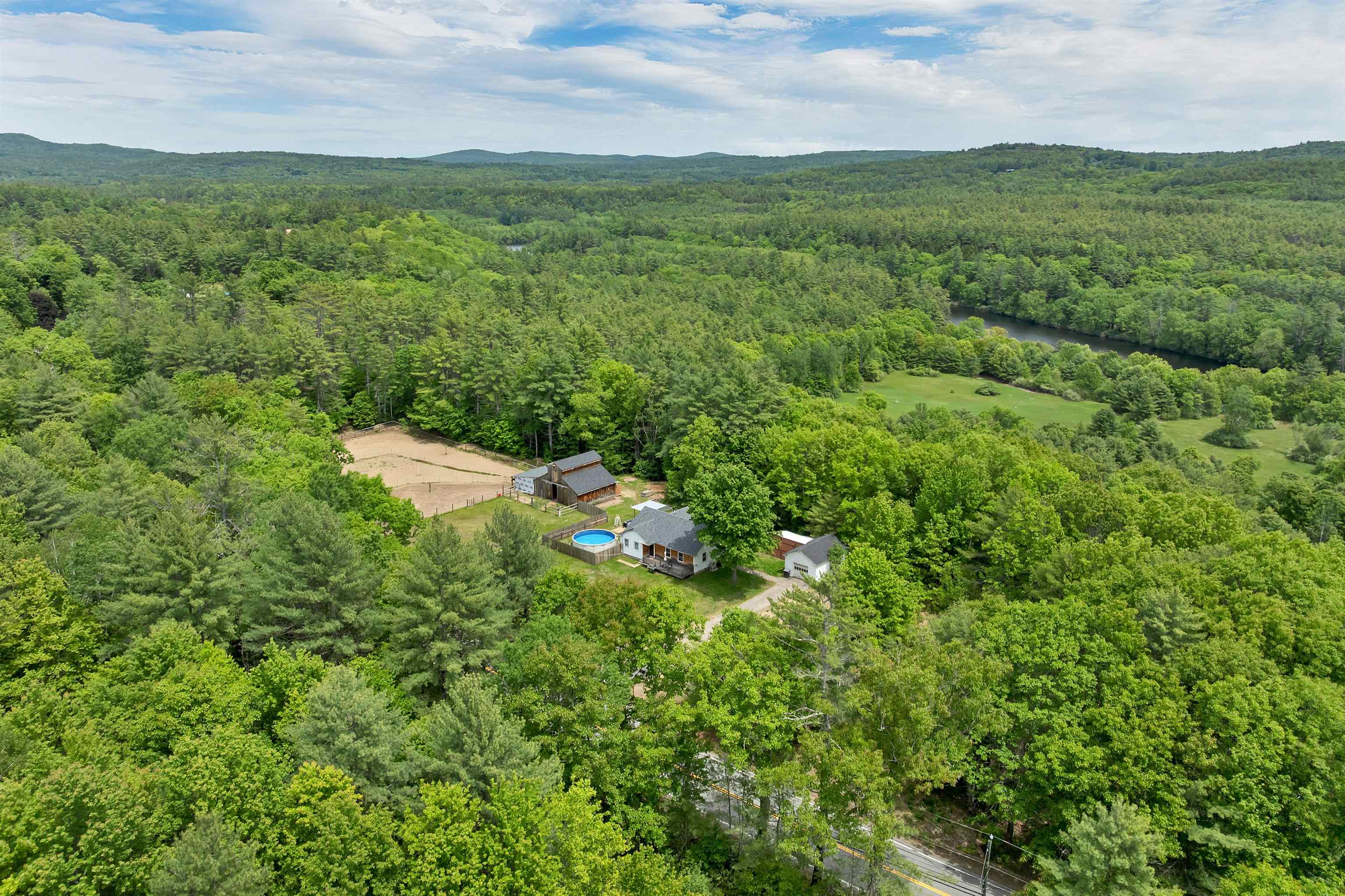 341 Hill Road Franklin, NH 03235 - Photo 13 of 60