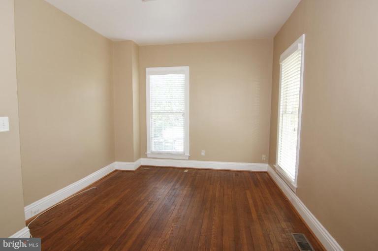 1542 Chain Bridge Road McLean, VA 22101 - Photo 7 of 22 Bedroom 2
