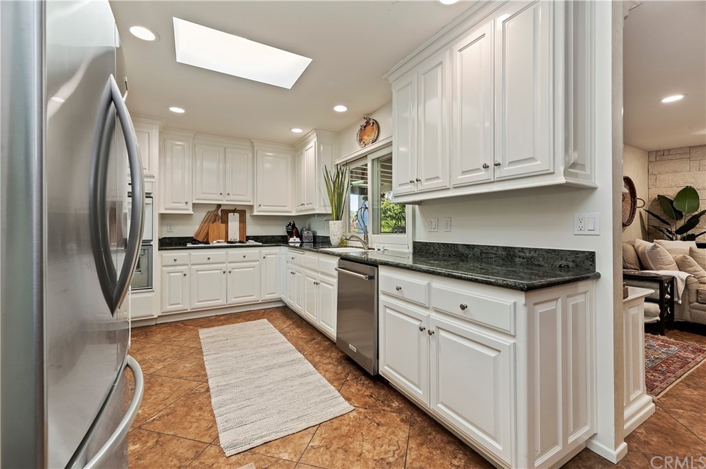 2100 Old Quarry Road Riverside, CA 92506 - Photo 7 of 20