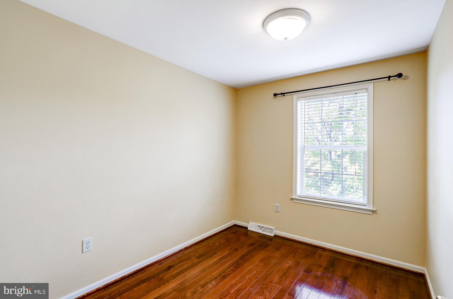 1006 Cobblestone Lane Lancaster, PA 17601 - Photo 27 of 38 an empty room with windows
