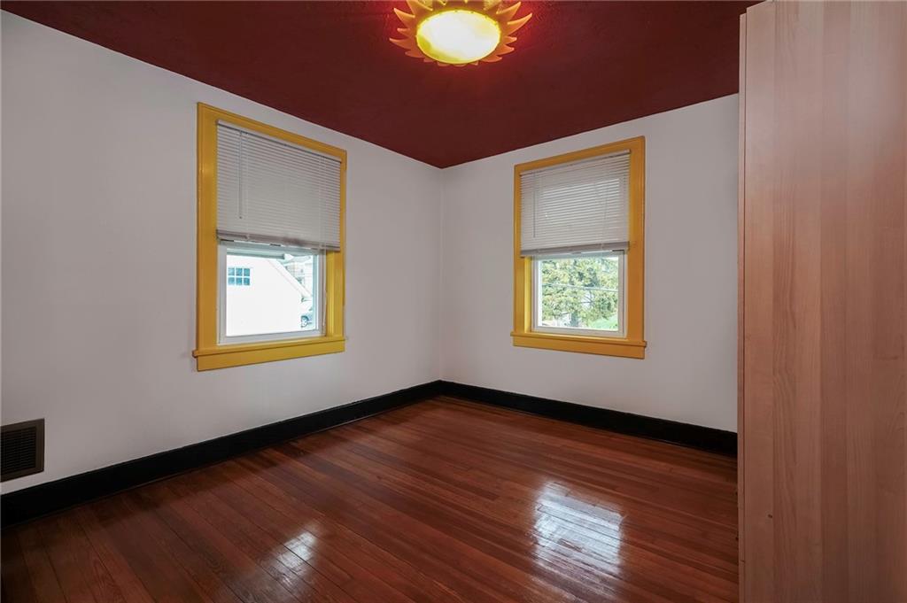 1800 Devonshire Road Coraopolis, PA 15108 - Photo 12 of 24 Gallery Image 12
