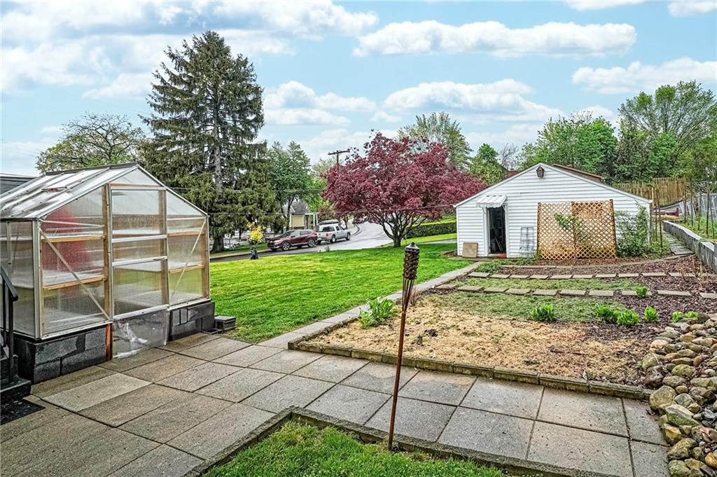 1800 Devonshire Road Coraopolis, PA 15108 - Photo 22 of 24 Gallery Image 22