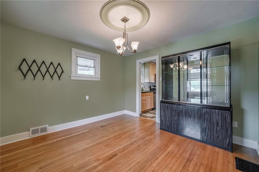 1800 Devonshire Road Coraopolis, PA 15108 - Photo 5 of 24 Gallery Image 5