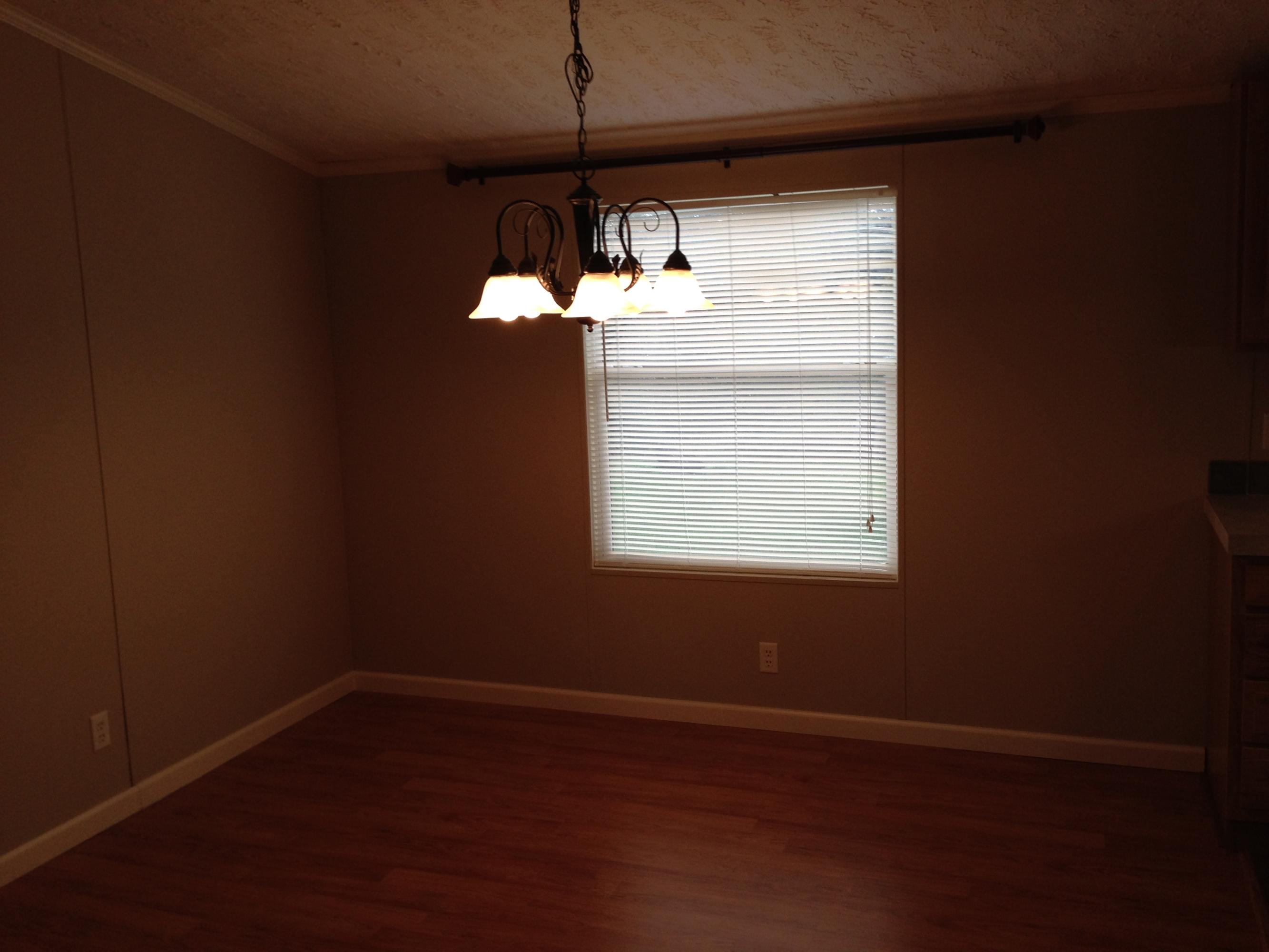 3925 Miser Station Road Louisville, TN 37777 - Photo 3 of 13 Dining area