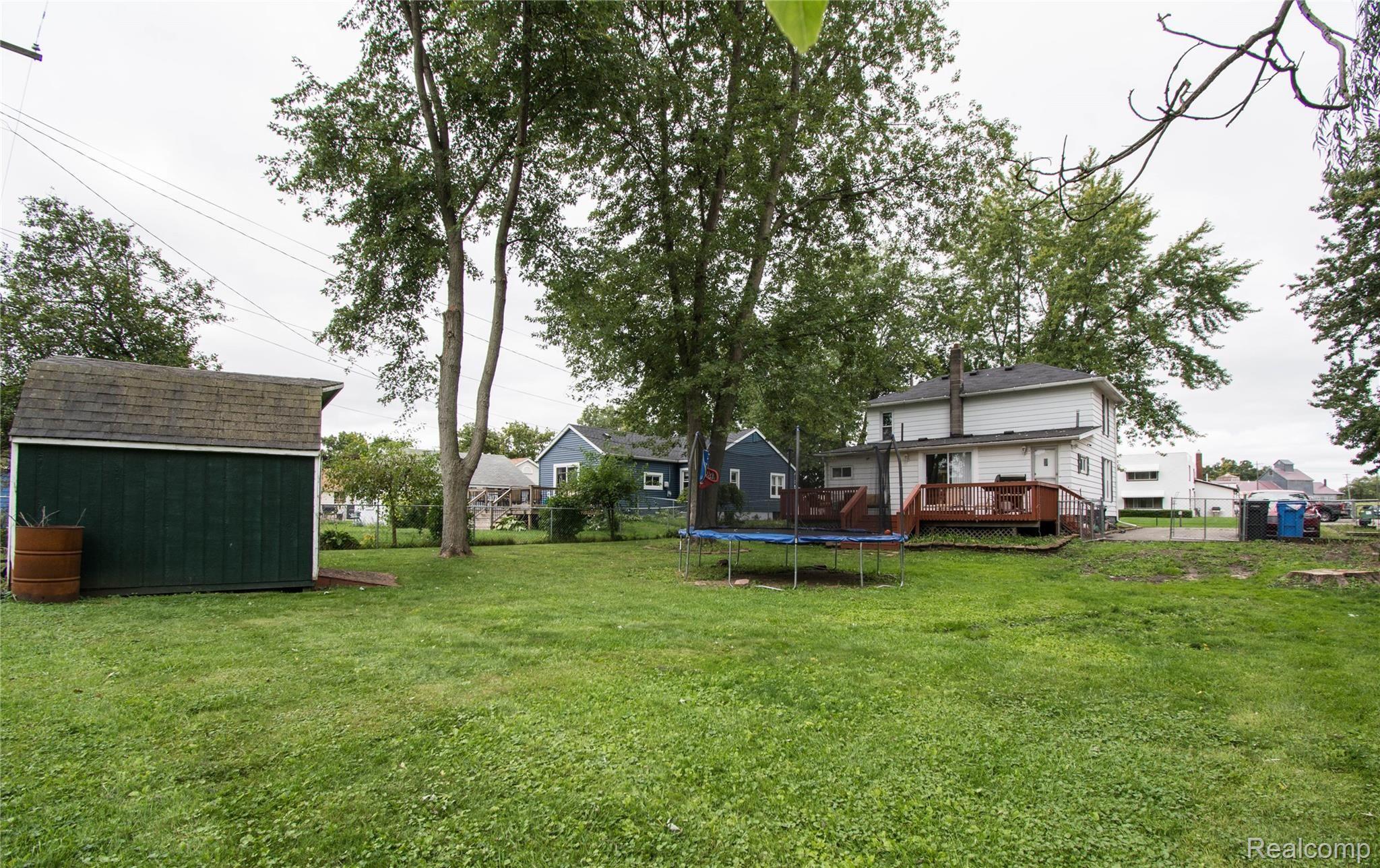 809 Fowler Street Howell, MI 48843 - Photo 15 of 17 15.jpg