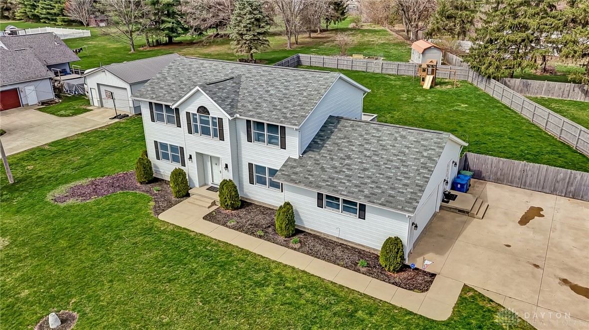 1660 Hinkle Road Springfield, OH 45505 - Photo 4 of 53