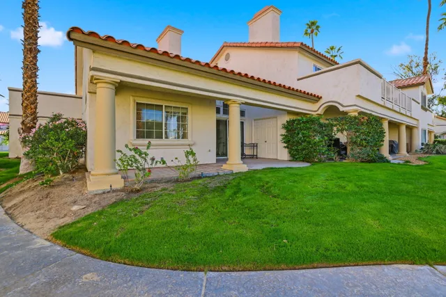 front view of house with a yard
