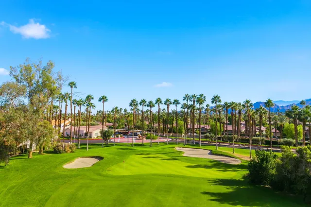 $299,950 | 114 Desert Falls Drive East, Palm Desert, CA 92211