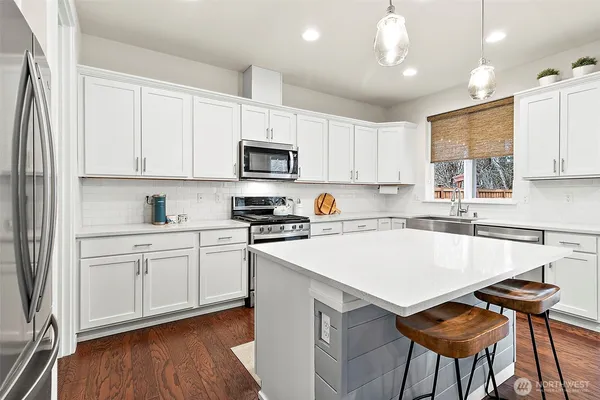 $740,000 | 18001 131st Street East, Bonney Lake, WA 98391
