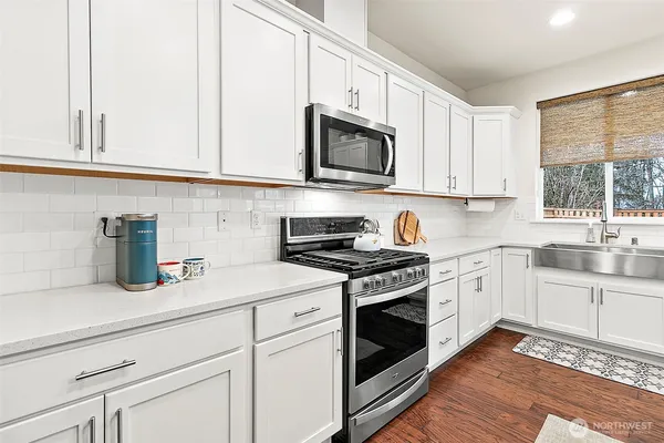 $740,000 | 18001 131st Street East, Bonney Lake, WA 98391