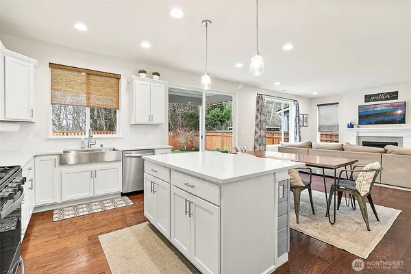 $740,000 | 18001 131st Street East, Bonney Lake, WA 98391