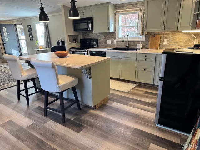 $298,900 | 24620 Frontier Trail, Warrenton, MO 63383