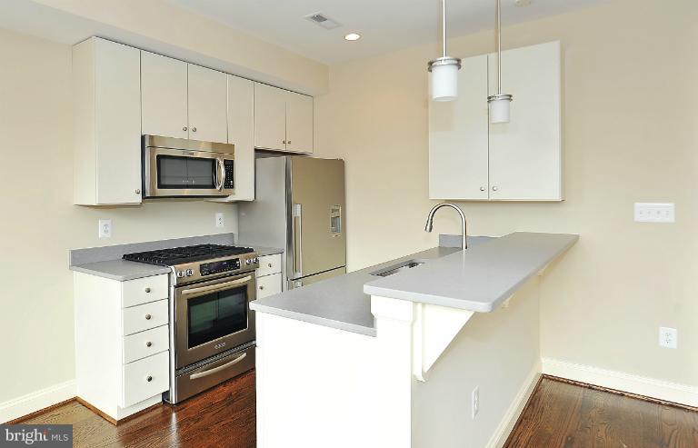 2714 Ontario Road Northwest, Unit 4 Washington, DC 20009 - Photo 4 of 24 Kitchen