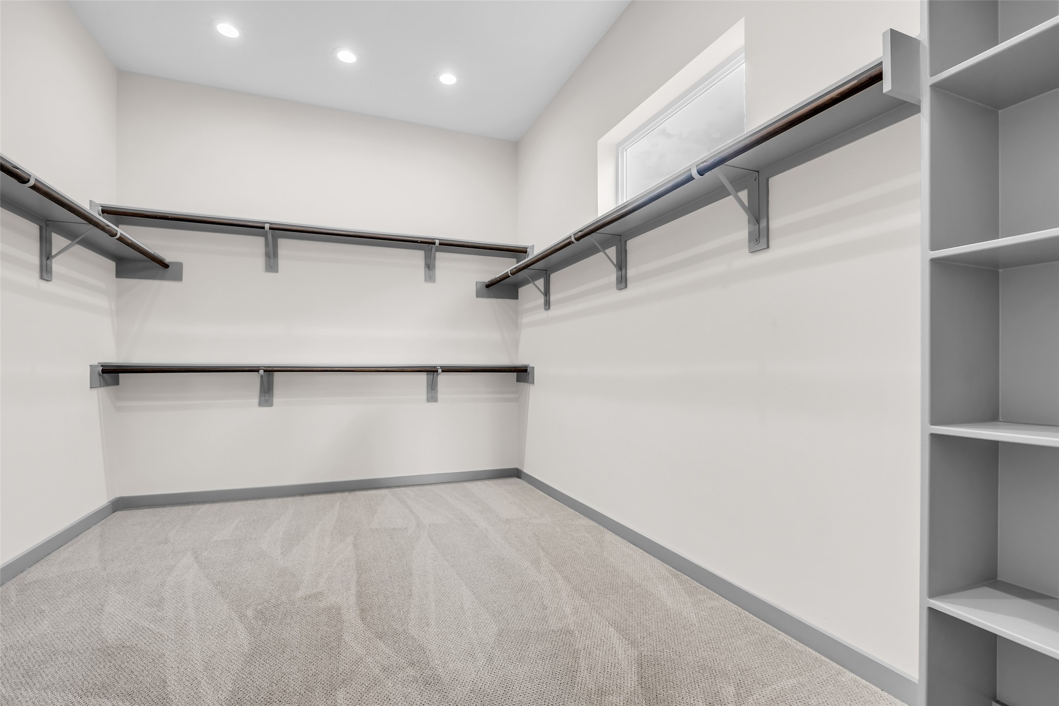 1207 East 28th Street Houston, TX 77009 - Photo 23 of 38 a view of an empty walk in closet