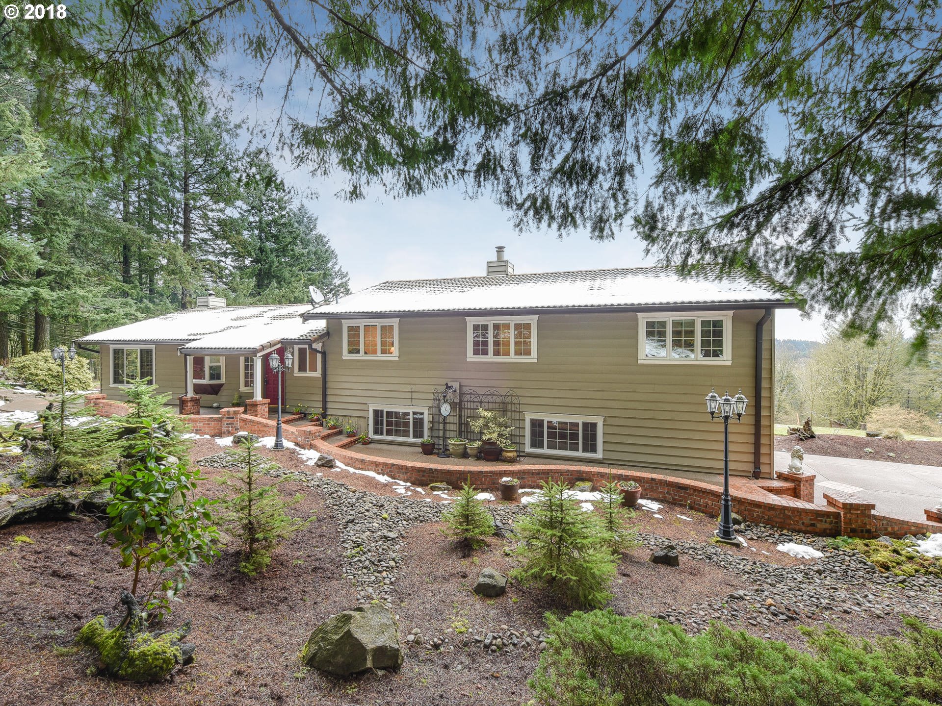 26785 Southwest Neill Road Newberg, OR 97132 - Photo 1 of 32 Gallery Image 1