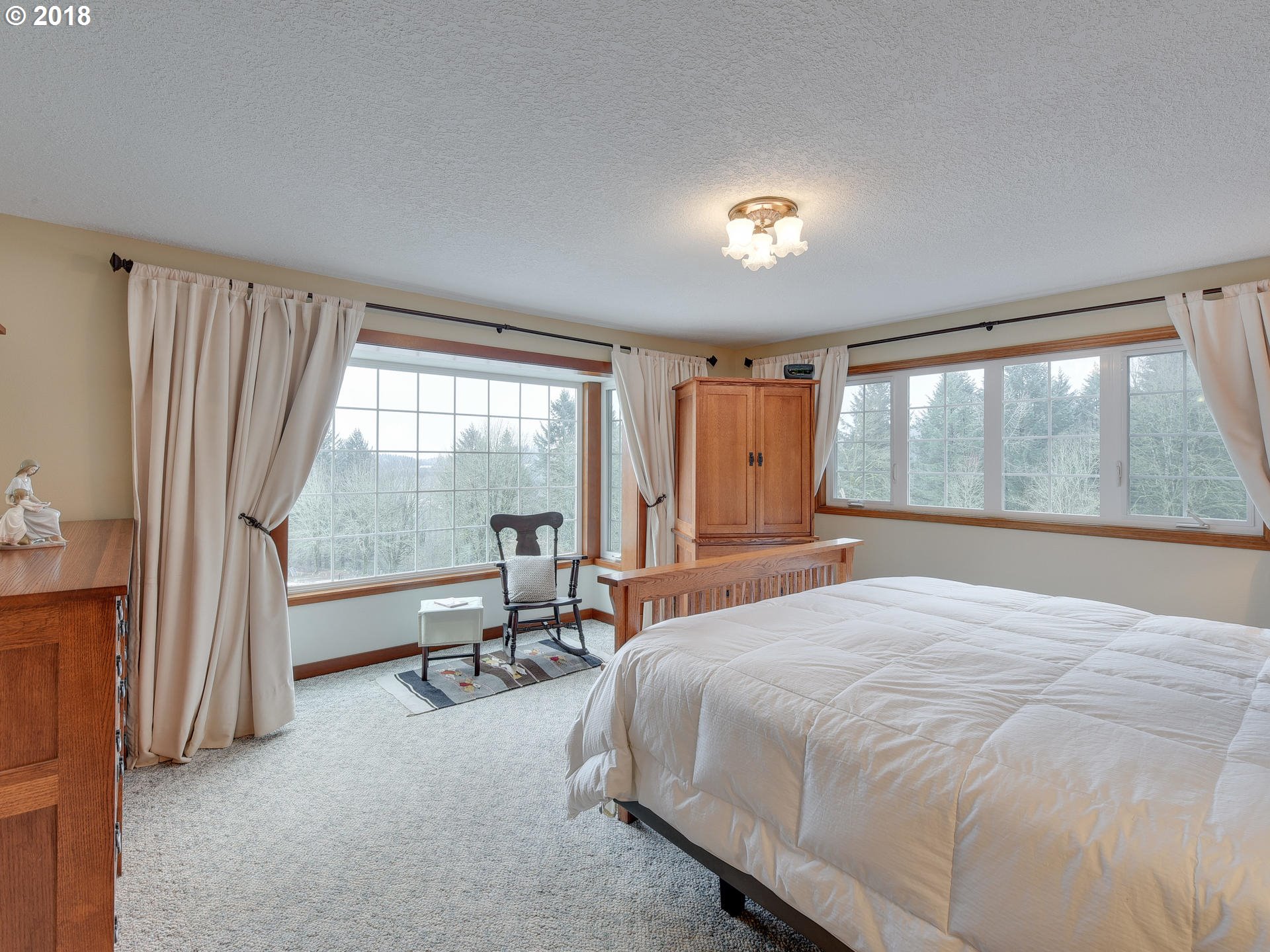 26785 Southwest Neill Road Newberg, OR 97132 - Photo 11 of 32 Gallery Image 11