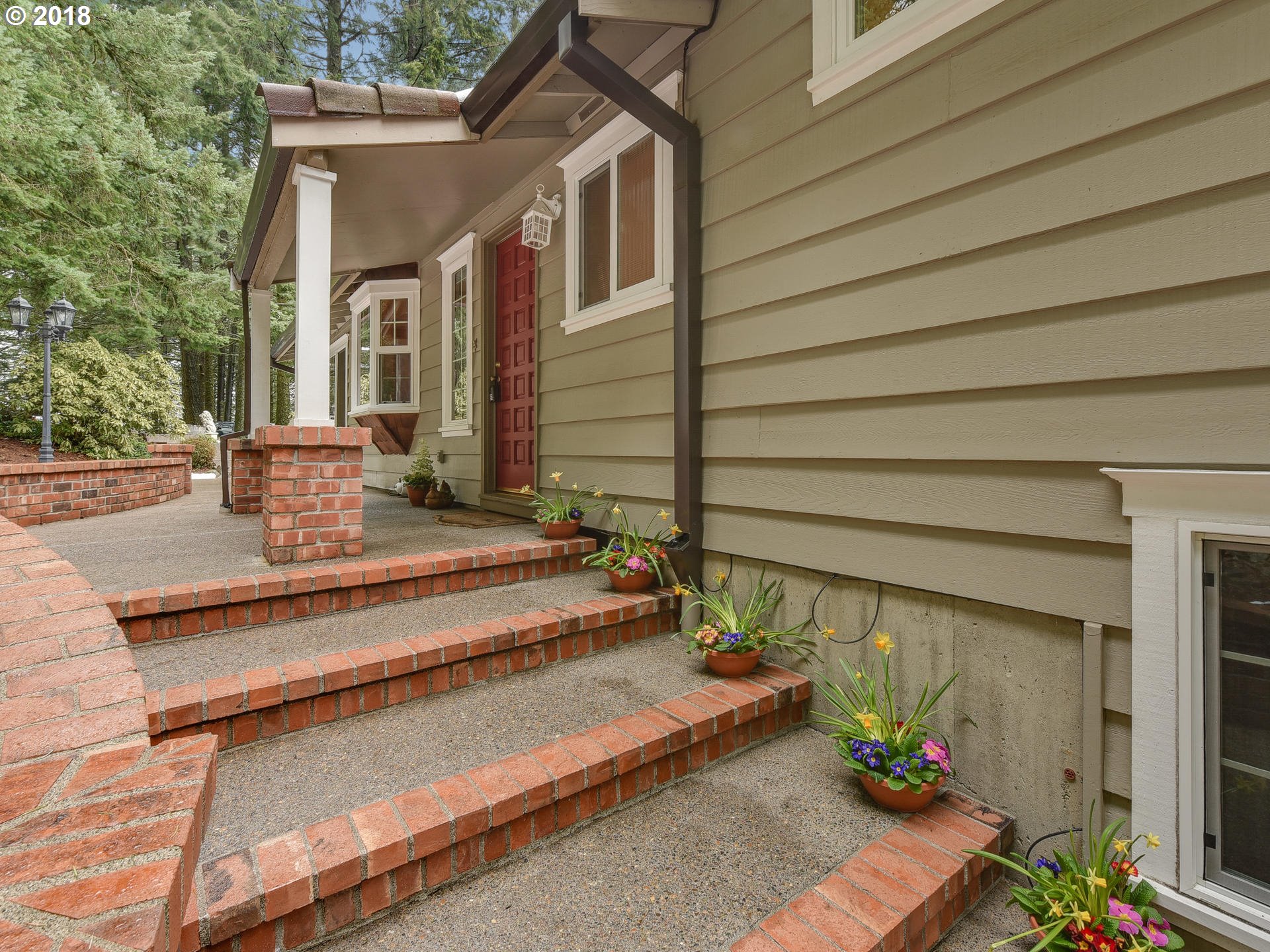 26785 Southwest Neill Road Newberg, OR 97132 - Photo 2 of 32 Gallery Image 2