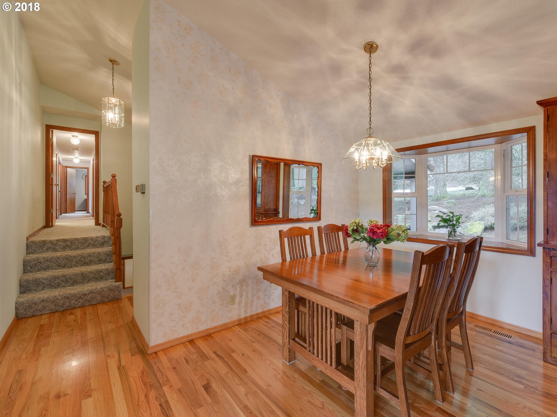 26785 Southwest Neill Road Newberg, OR 97132 - Photo 4 of 32 Gallery Image 4