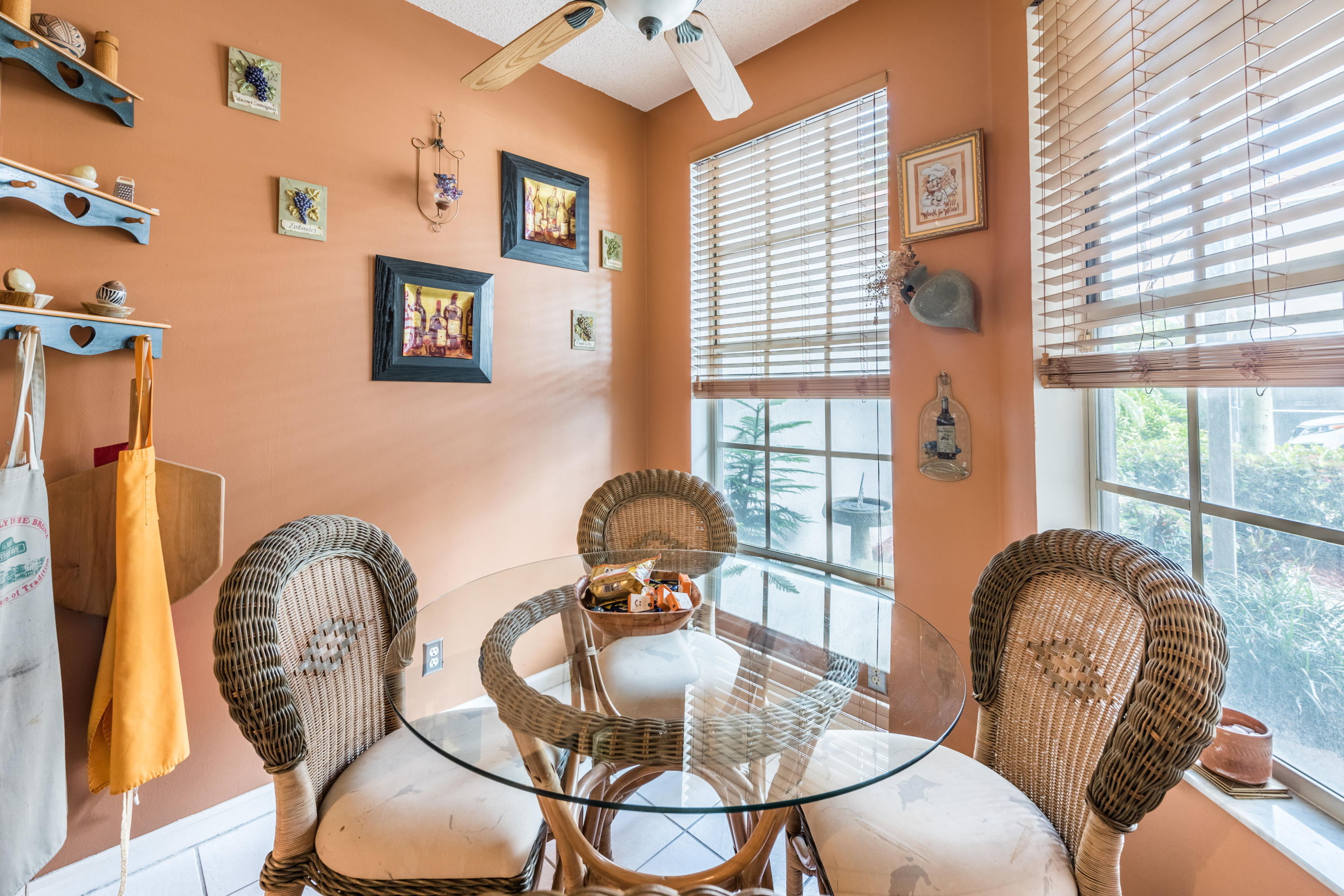 20971 Vía Jasmine, Unit 2 Boca Raton, FL 33428 - Photo 4 of 33 20971 via Jasmine unit 2-4