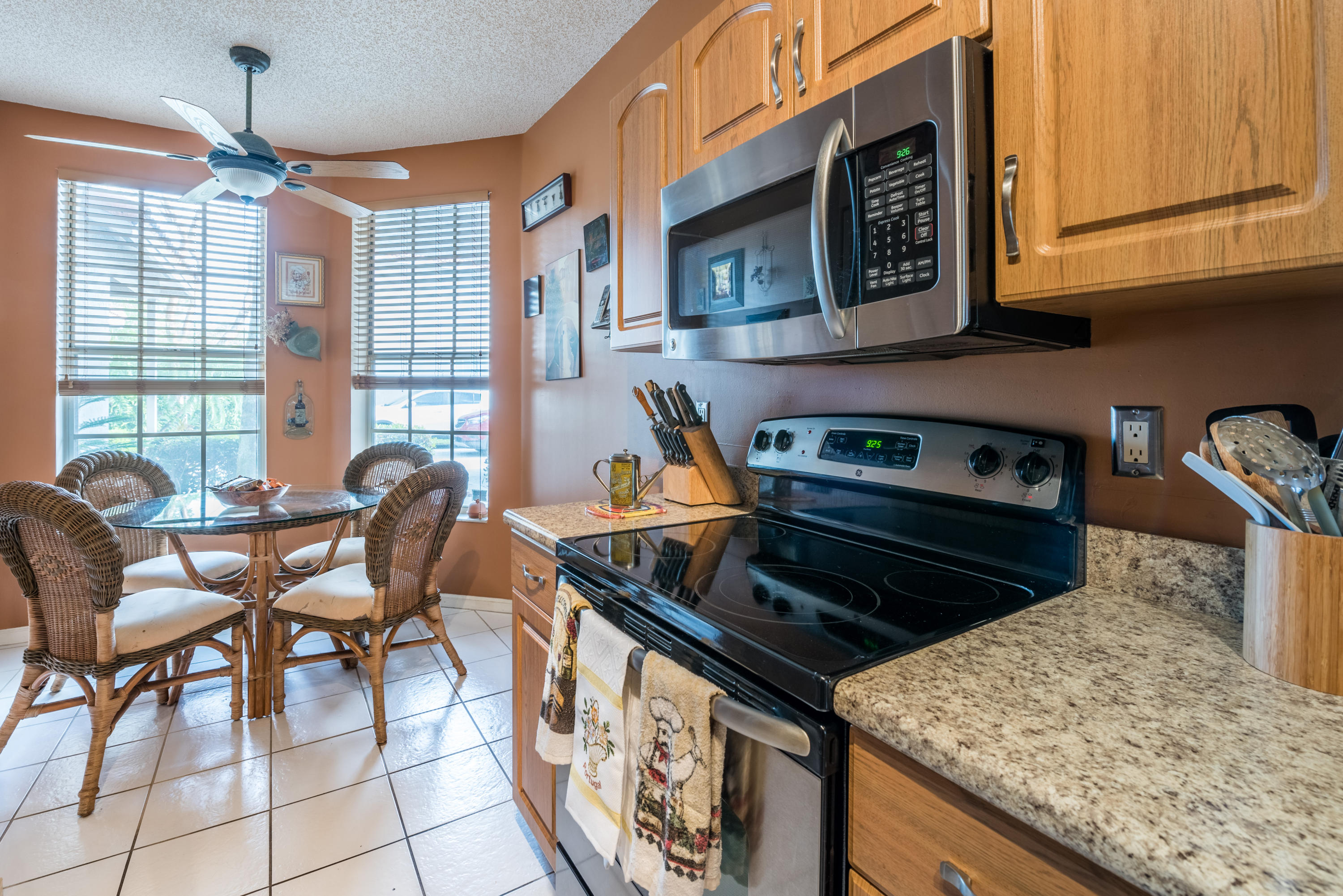 20971 Vía Jasmine, Unit 2 Boca Raton, FL 33428 - Photo 5 of 33 20971 via Jasmine unit 2-5