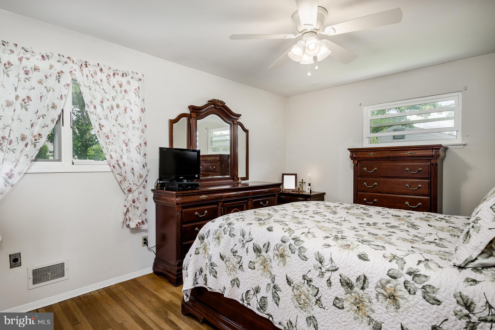 227 George Dye Road Trenton, NJ 08690 - Photo 12 of 28