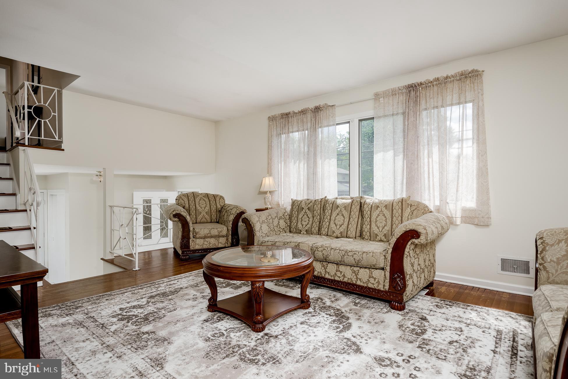 227 George Dye Road Trenton, NJ 08690 - Photo 4 of 28