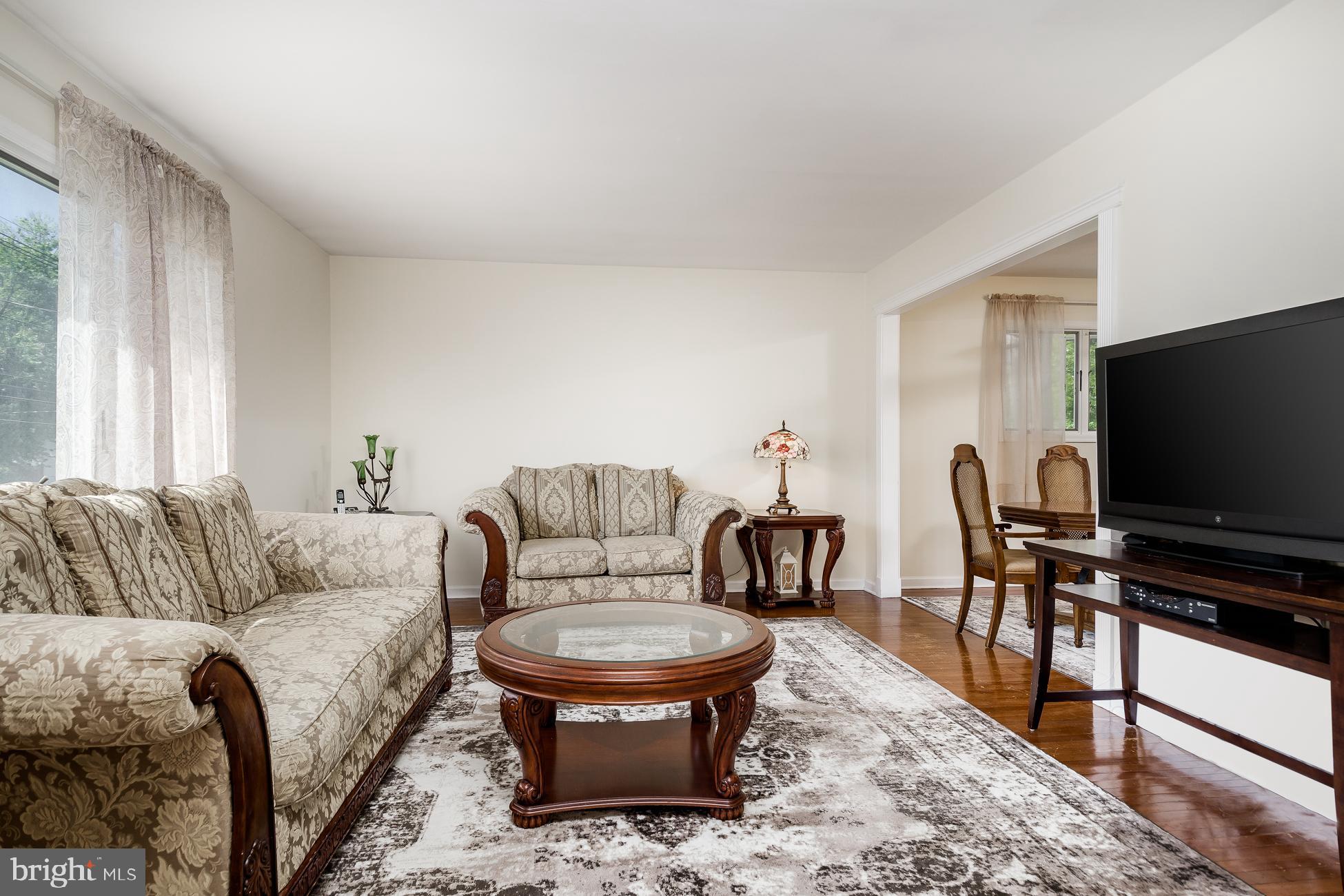 227 George Dye Road Trenton, NJ 08690 - Photo 5 of 28