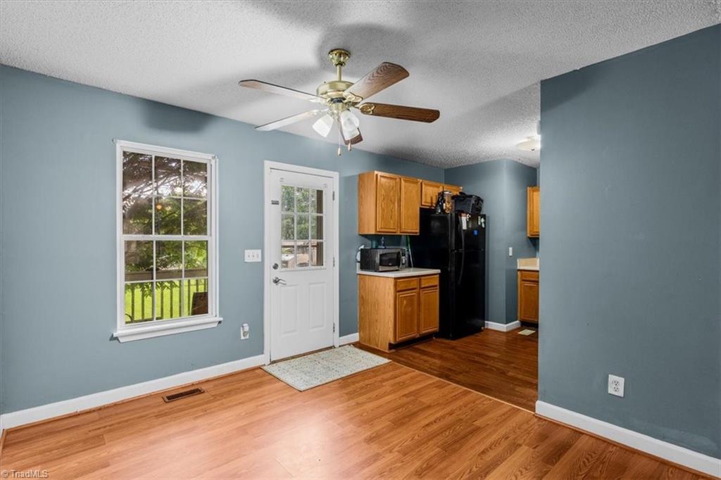 624 Paramount Street High Point, NC 27260 - Photo 6 of 30 Gallery Image 6