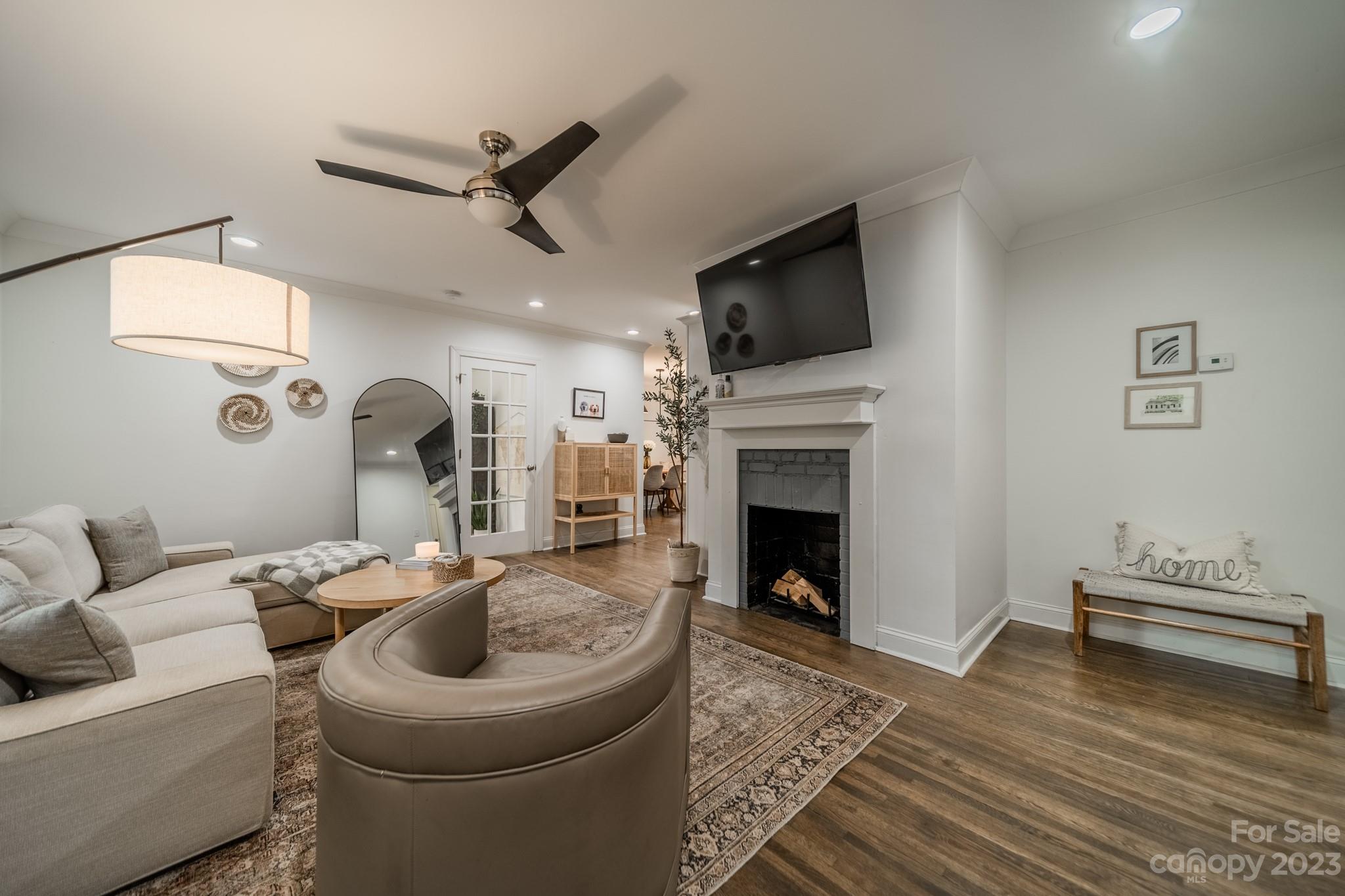 1355 Bethel Road Charlotte, NC 28208 - Photo 3 of 37 Gallery Image 3