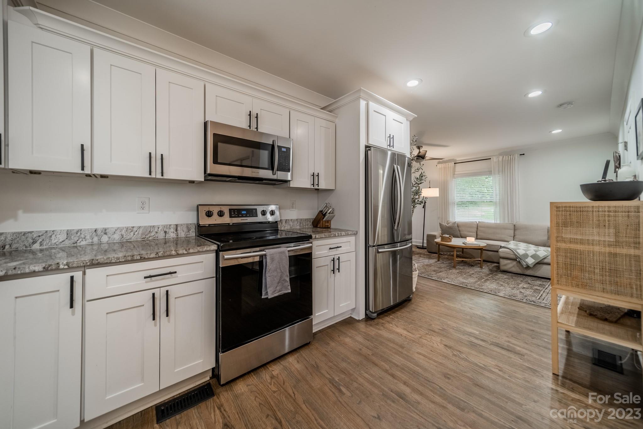 1355 Bethel Road Charlotte, NC 28208 - Photo 8 of 37 Gallery Image 8