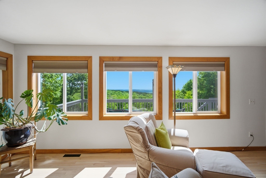 48 Birch Bluff Road Montgomery, MA 01085 - Photo 17 of 41